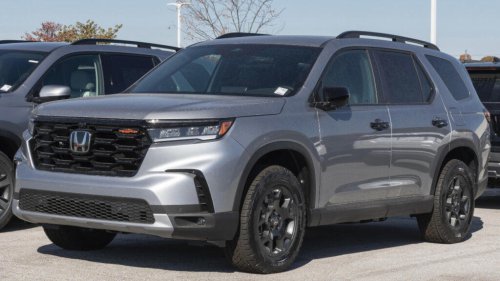 10 vehicles that stay reliable without constant upkeep