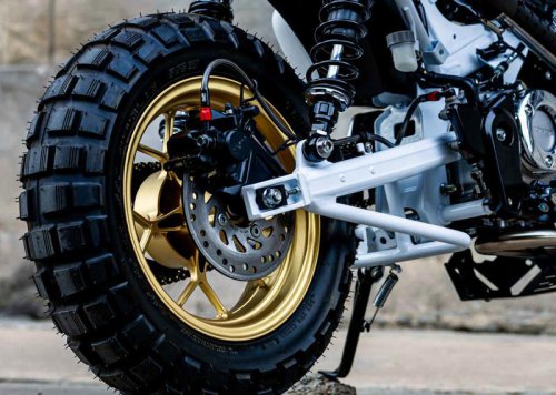 その名もモンキーバハ125！ タイを代表するカスタムパーツメーカー・K-SPEEDが作り上げたモンキー125ベースのBAJAスタイル