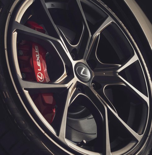 これがV8モデルの完成形 「レクサスIS500“クライマックスエディション”」登場