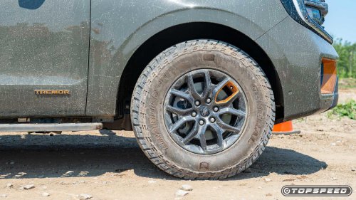 This Full-Size SUV Thinks Its A Raptor