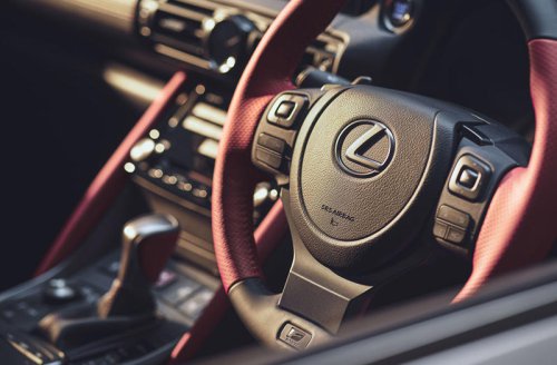 これがV8モデルの完成形 「レクサスIS500“クライマックスエディション”」登場