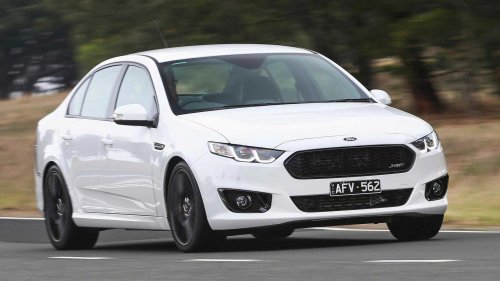 10 Powerful Inline-Six Engines That Outperform V8s