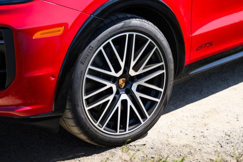 View Exterior Photos of the 2025 Porsche Cayenne GTS