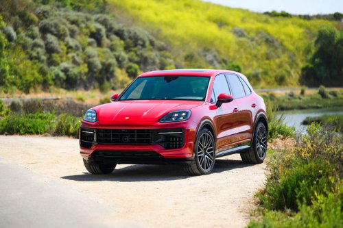 View Exterior Photos of the 2025 Porsche Cayenne GTS