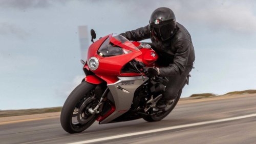 10 Retro Bikes That Marry Old-School Looks With Modern Reliability