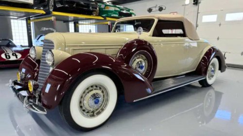 Classic Cars Powered by Straight-8 Engines