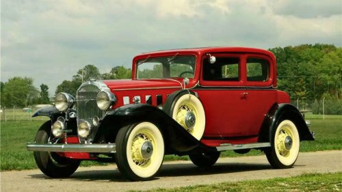 Classic Cars Powered by Straight-8 Engines