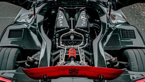 The first American car to break 200 mph