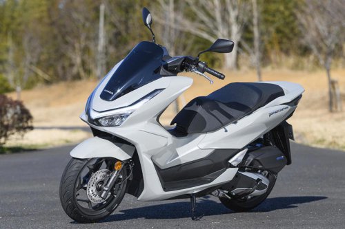 【レビュー】ホンダ新型「PCX160」インプレ（2025年）プラス32ccの余裕が生み出すゆとりある走り！