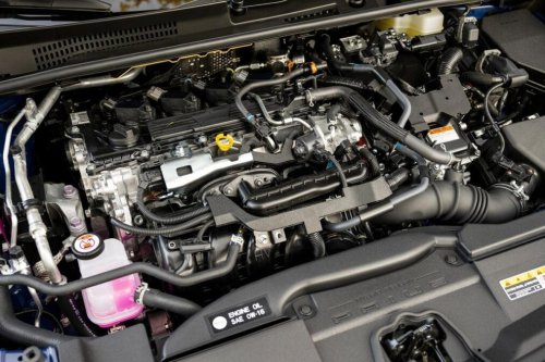 「燃費25km/Lは当たり前？」…“ハイブリッドの元祖”プリウス、オーナーが語るリアルな実力とは