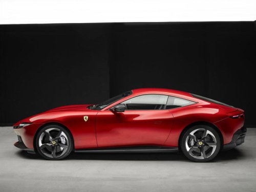 フェラーリが新型車「Amalfi（アマルフィ）」を世界初公開