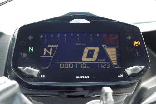 【レビュー】スズキ「ジクサーSF250」インプレ（2025年）優美なフルカウルの油冷オールラウンダー！