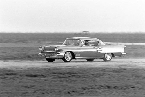 View Photos of the 1958 Pontiac Bonneville