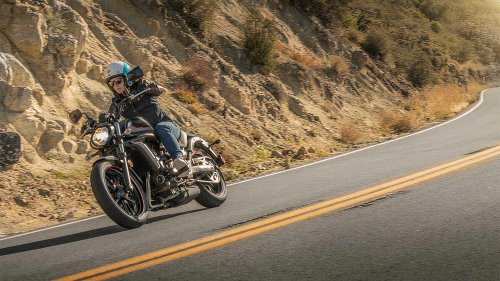 The Kawasaki cruiser that balances power and practicality