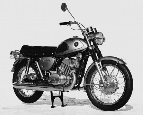 【2026新型速報！】GSX-8シリーズにネオレトロのスポーツネイキッド2モデルが誕生！ スズキ「GSX-8T」「GSX-8TT」