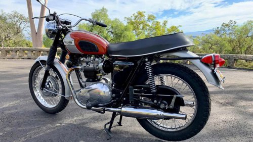 10 Vintage Motorcycles That Still Turn Heads Like A Supermodel