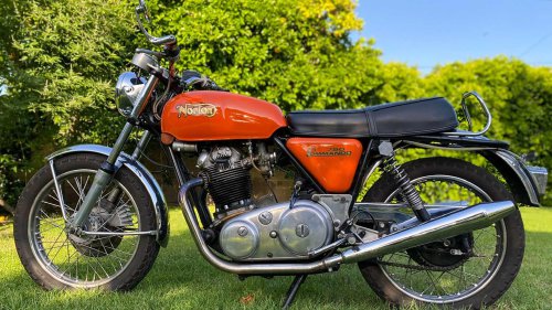 10 Vintage Motorcycles That Still Turn Heads Like A Supermodel