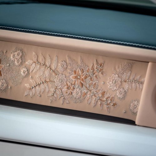 Rolls-Royce | Rolls-Royce Phantom Dentelle Is Adorned with Delicate Embroidery