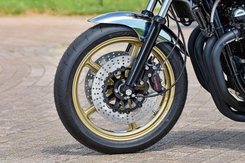 ACサンクチュアリー Z1（カワサキ Z1）18インチコンプリート車両に加わる効果的な熱対策【Heritage&amp;Legends】