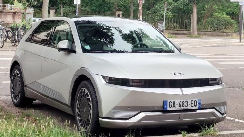 10 Cars With Poor Visibility &amp; 10 Worth Complimenting