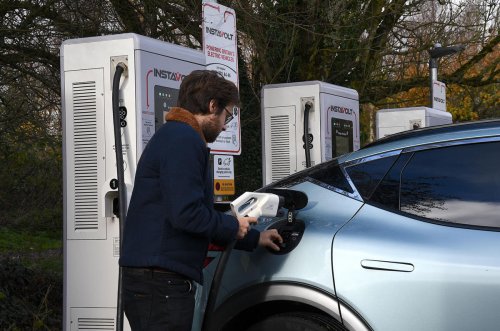Cómo las baterías de iones de sodio reducirán el precio de los vehículos eléctricos