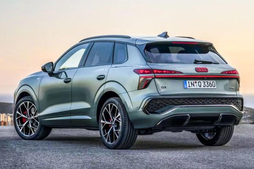 「ボタンもレバーも捨てた！」アウディ、新型Q3でインテリア革命へ…光とAIが導く“未来仕様のSUV”