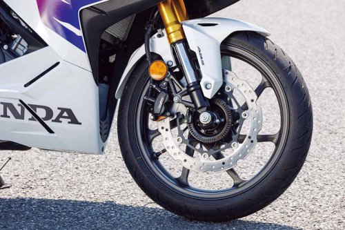 【レビュー】ホンダ「CBR250RR」インプレ（2025年）2気筒最強のパワーが生むエキサイティングな走り