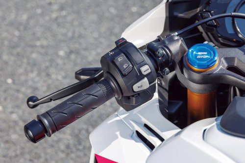 【レビュー】ホンダ「CBR250RR」インプレ（2025年）2気筒最強のパワーが生むエキサイティングな走り