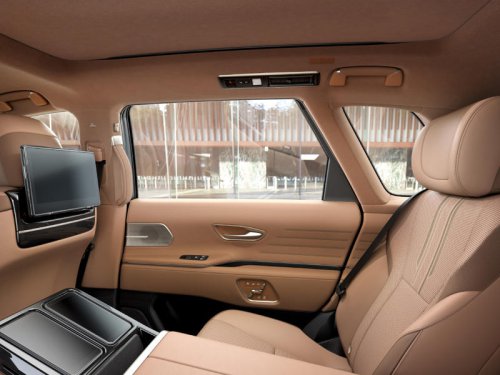 トヨタが「センチュリー」を一部改良 リアの調光機能付きガラスに「半透明」を追加