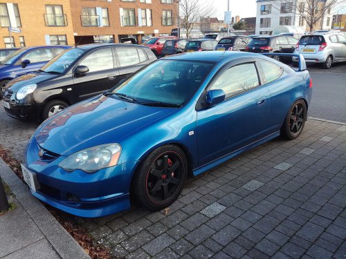 The Most Iconic Cars From The Early 2000s