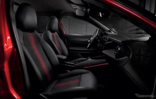 アルファロメオの新型コンパクトSUV『ジュニア』日本発売、ハイブリッド車が420万円から