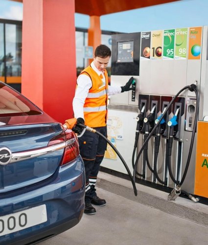 ¿Cuánto gana un empleado de una gasolinera en España? Su sueldo pueden sorprender a más de uno