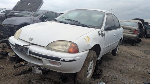Gallery: 1997 Geo Metro LSi Sedan in Colorado Junkyard