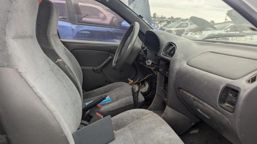 Gallery: 1997 Geo Metro LSi Sedan in Colorado Junkyard