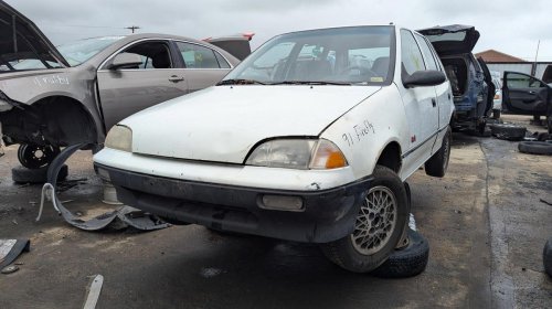 Gallery: 1992 Pontiac Firefly 5-Door Hatchback in Colorado Junkyard