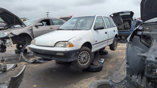 Gallery: 1992 Pontiac Firefly 5-Door Hatchback in Colorado Junkyard
