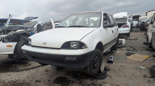Gallery: 1990 Geo Metro 5-Door Hatchback in Colorado Junkyard
