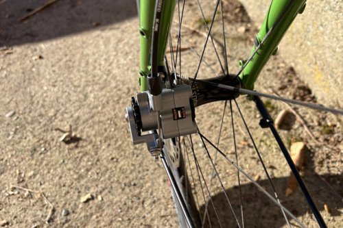 Can mechanical disc brakes still compete? A 4-way group test