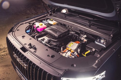 2025 Jaecoo J7 SHS vs BYD Sealion 6 Essential comparison: Spec battle