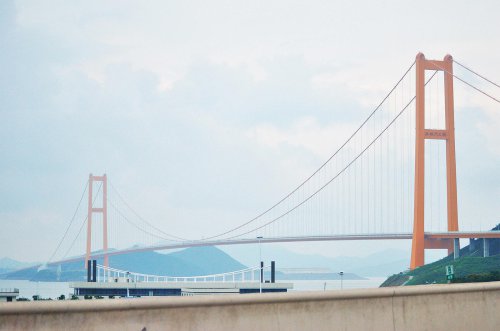 The world’s longest suspension bridges