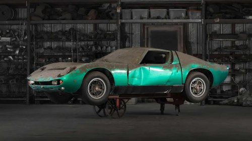 10 Craziest Supercars People Found Abandoned In Barns