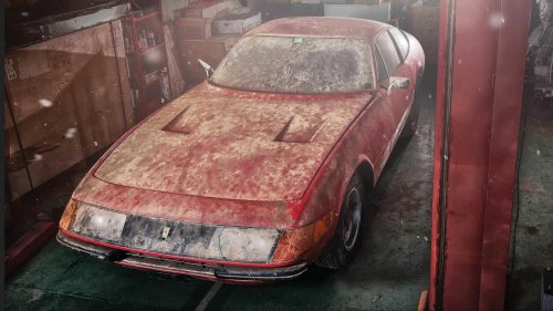 10 Craziest Supercars People Found Abandoned In Barns