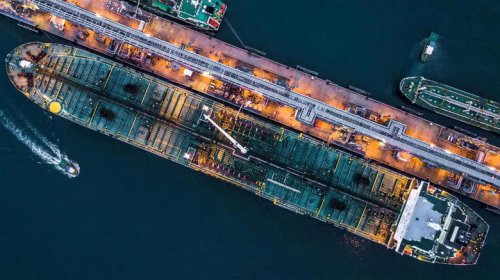 How Powerful Is The World's Largest Piston Engine And What Is It Used For?