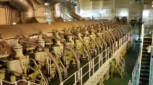 How Powerful Is The World's Largest Piston Engine And What Is It Used For?