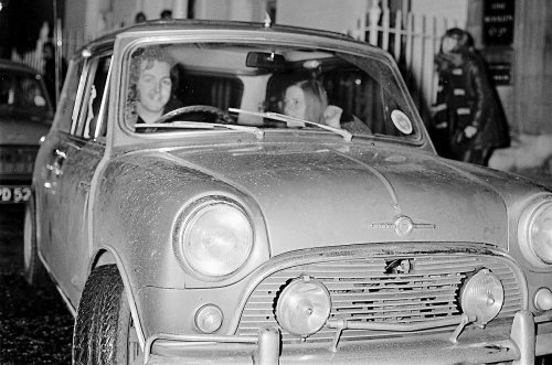 Estrellas con clase y sus coches clásicos