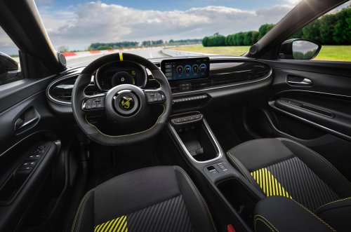 Revisión del Abarth 600e: Por qué es el coche más capaz de Abarth hasta la fecha