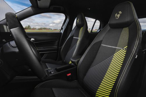 Revisión del Abarth 600e: Por qué es el coche más capaz de Abarth hasta la fecha