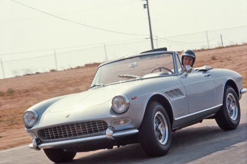 Estrellas con clase y sus coches clásicos