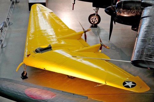 9 Very Bizarre Airplanes from World War 2