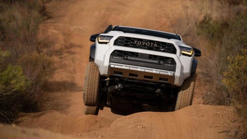 Toyota, Toyota 4Runner, Kia, Kia Telluride, We know you don't really off-road: Toyota 4Runner vs. Kia Telluride